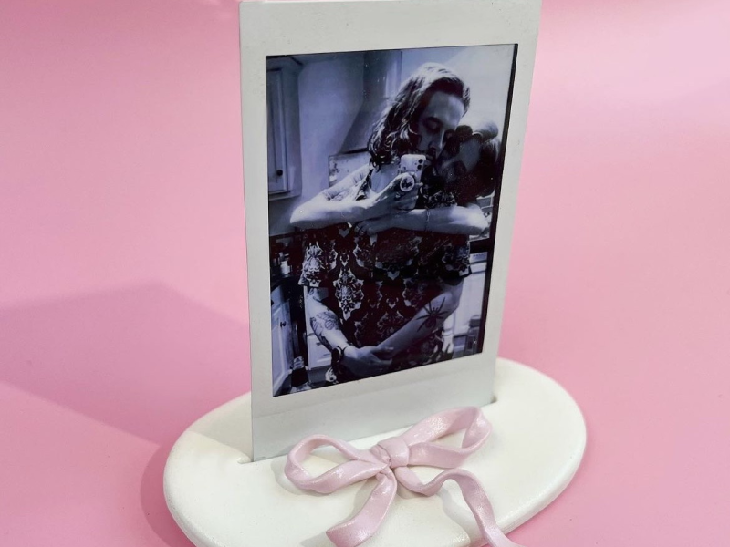 Ribbon polaroid holders